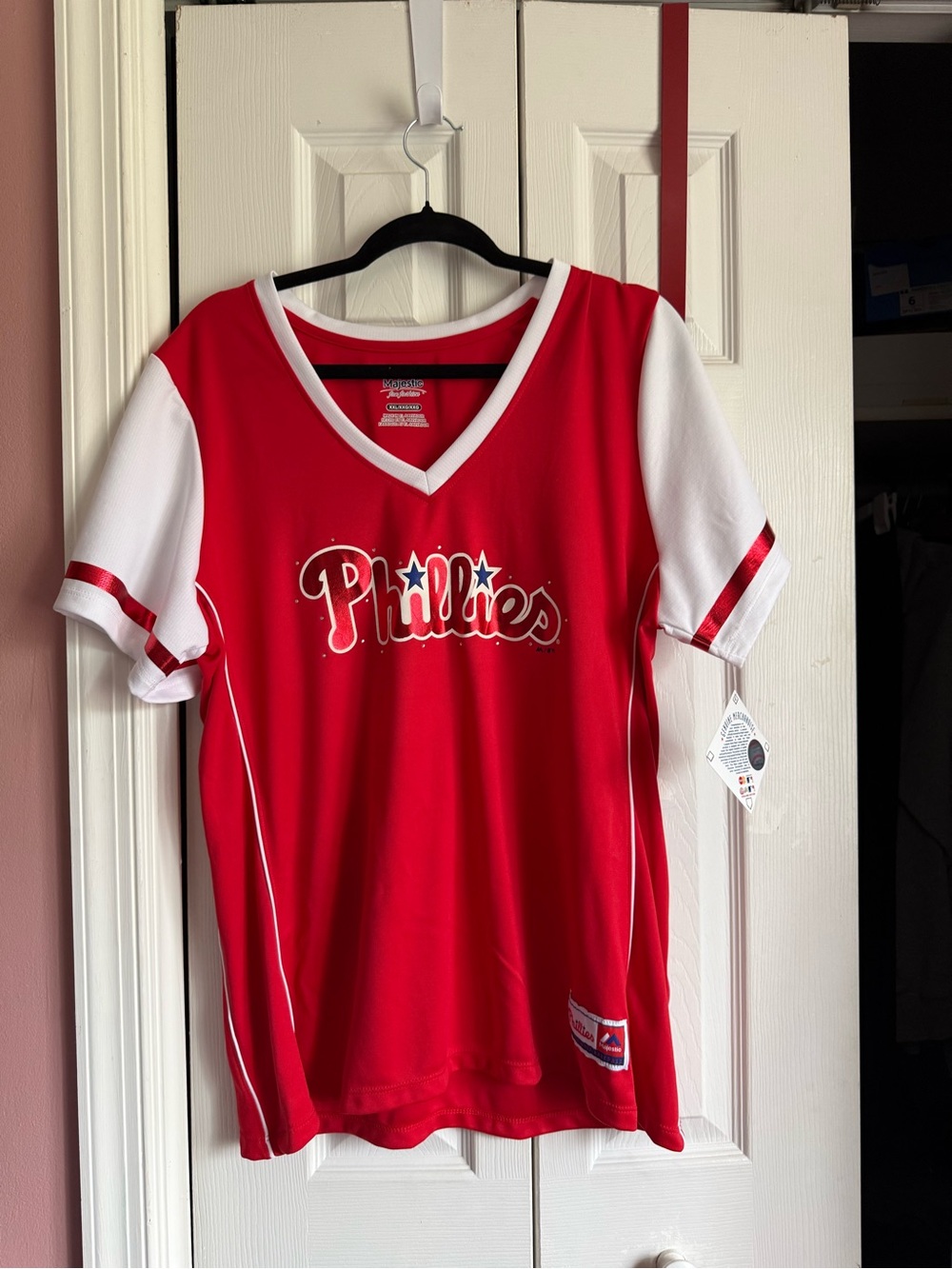 Genuine Merchandise Red and White Philadelphia Phillies V-Neck Fan Jersey XXL